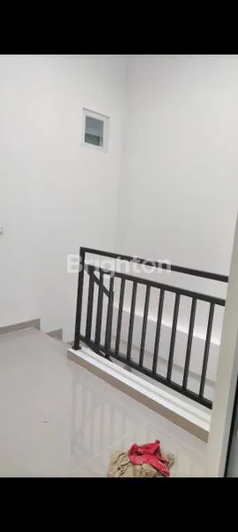 image RUMAH MINIMALIS 2 LANTAI DI GADING GRIYA RESIDENCE KELAPA GADING (4)