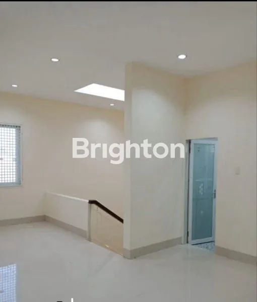 image RUMAH MEWAH 3 LANTAI – JLN. PERAK DEKAT BESI (6)