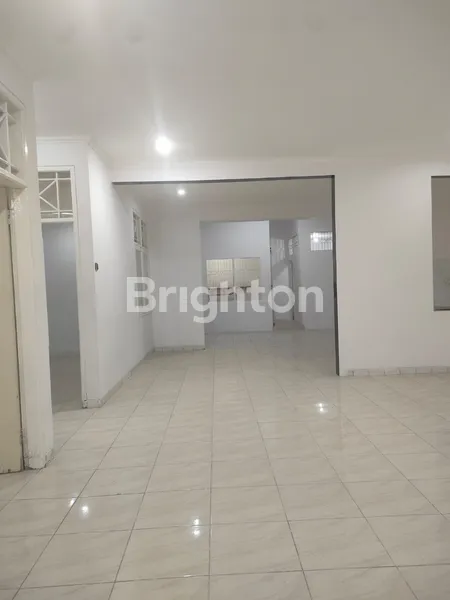 image RUMAH 160 M2 SELESAI RENOVASI NEGOTIABLE  (2)