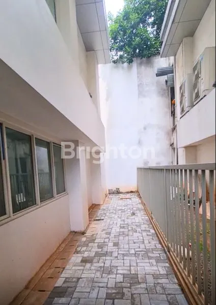 image FORESTA BUSINESS LOFT 5 BSD CITY TANGERANG (3)