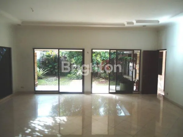 image RUMAH PONDOK LABU PINANG RAYA ASRI JAKARTA SELATAN BESAR LT 907M2, LB 300M2, SHM, AREA BISNIS DAN KOMERSIL JALAN UTAMA (3)