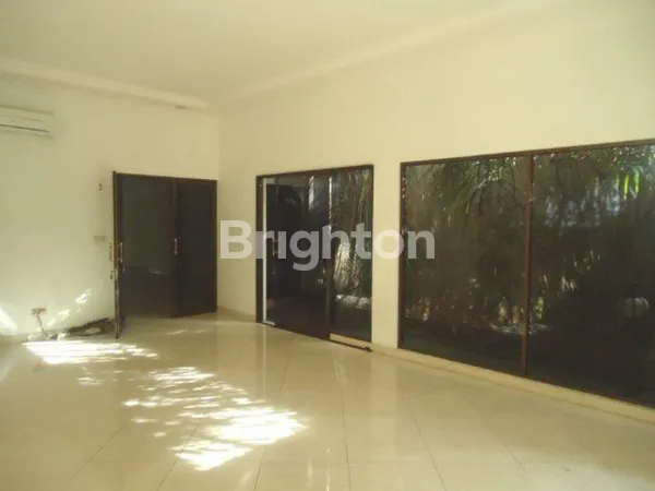 image RUMAH PONDOK LABU PINANG RAYA ASRI JAKARTA SELATAN BESAR LT 907M2, LB 300M2, SHM, AREA BISNIS DAN KOMERSIL JALAN UTAMA (5)