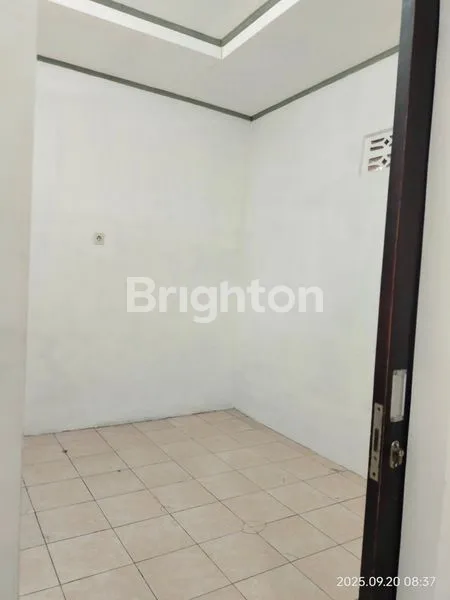 image DISEWAKAN RUMAH BESAR BANGUN REKSA (3)