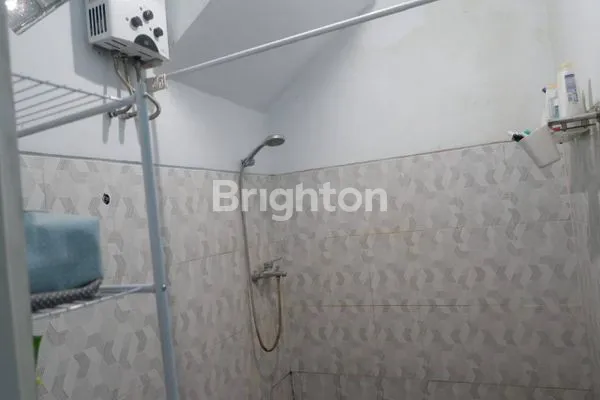 image RUMAH MINIMALIS 2 LANTAI SIAP HUNI MOJOKERTO  (8)