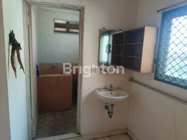 image RUMAH 2 LANTAI SEMI FURNISHED VILLA TAMAN BANDARA TANGERANG  (8)
