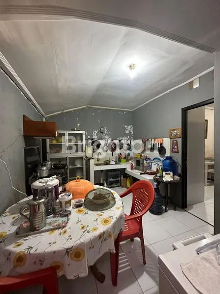 image RUMAH CANTIK KONDISI MASIH BAGUS DALAM KOMPLEK DI BEJI DEPOK JAWA BARAT (3)