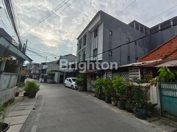 image RUMAH KOST PREMIUM DI PINGGIR JALAN KARTINI  JAKARTA PUSAT (1)