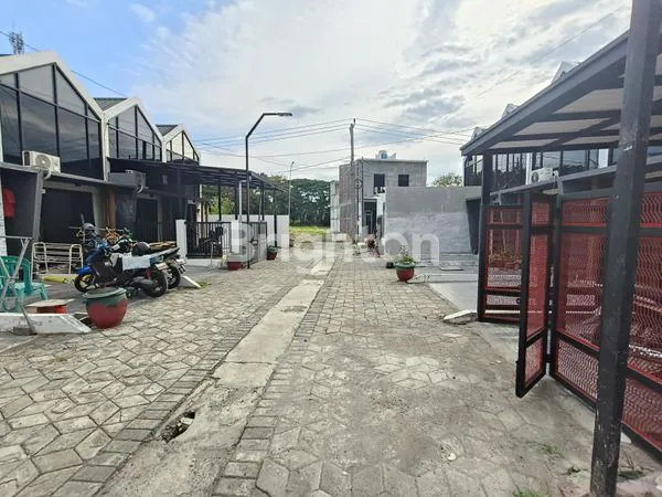 image RUMAH SIAP HUNI MEZZANINE WONOREJO MERR (8)