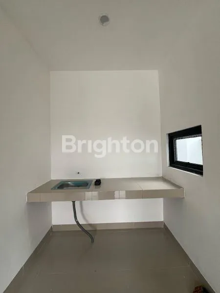 image JUAL CEPAT RUMAH\' BARU 2 LANTAI KEBRAON SURABAYA BARAT (5)