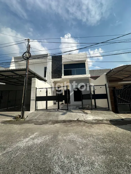 image DIJUAL RUMAH READY UNIT BARU GRESS TINGGAL BAWA KOPER!! LOKASI DARMO INDAH SURABAYA BARAT (1)