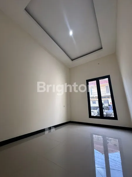 image DIJUAL RUMAH READY UNIT BARU GRESS TINGGAL BAWA KOPER!! LOKASI DARMO INDAH SURABAYA BARAT (4)