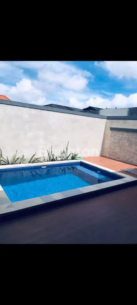 image DISEWAKAN VILLA MEWAH DI SEMINYA KUTA (5)