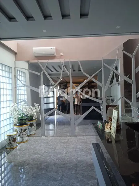 image BANGUNAN LUX FULL FURNISHED 2 LANTAI DI KEMILING, BANDAR LAMPUNG (3)