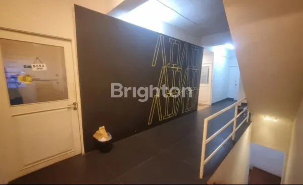 image RUKO GANDENG SIAP HUNI BONA INDAH PLAZA, STRATEGIS, COCOK UNTUK BISNIS DAN INVESTASI LEBAK BULUS, JAKARTA SELATAN. (6)