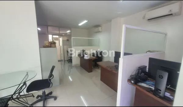 image RUKO GANDENG SIAP HUNI BONA INDAH PLAZA, STRATEGIS, COCOK UNTUK BISNIS DAN INVESTASI LEBAK BULUS, JAKARTA SELATAN. (3)