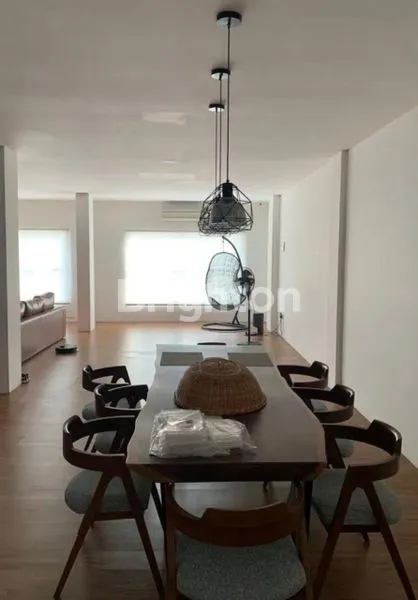 image RUKO GANDENG 4 LANTAI  FULL RENOVATION FURNISH TAMAN SARI JAKARTA BARAT (6)