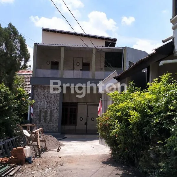 image RUMAH KOST EXCLUSIVE DIHALMAHERA SEMARANG (3)