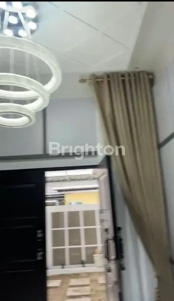 image RUMAH MEWAH 2 LANTAI FULL INTERIOR DEKAT BANDARA SSQ (2)