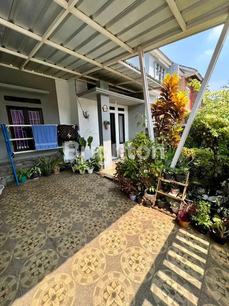 image RUMAH 1,5 LANTAI DI CLUSTER ONE GATE FULL FURNISH (2)