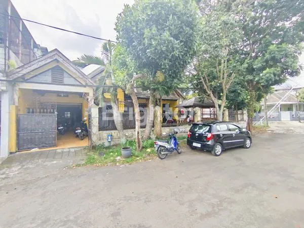 image RUMAH HOOK LUAS BAGUS UNTUK KANTOR SAWOJAJAR (8)