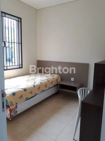 image DI SEWAKAN RUMAH MEWAH DI GREENWICH BSD  (3)