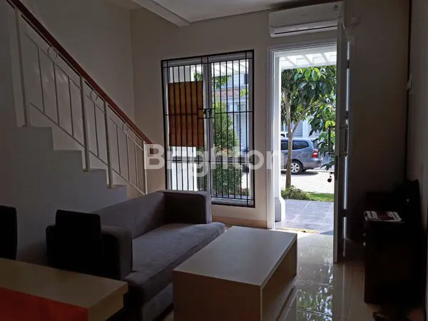 image DI SEWAKAN RUMAH MEWAH DI GREENWICH BSD  (6)