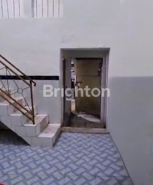 image DIJUAL RUMAH KOS DI PETEMON TIMUR (3)