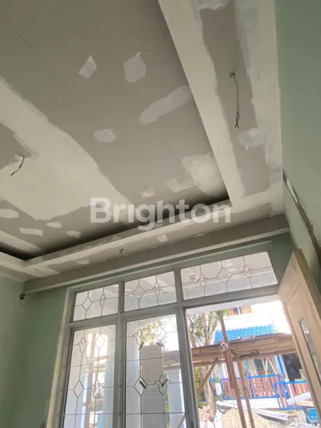 image RUMAH BAGUS DALAM TAHAP RENOVASI DALAM KOMPLEK DI BSD TANGERANG SELATAN (2)