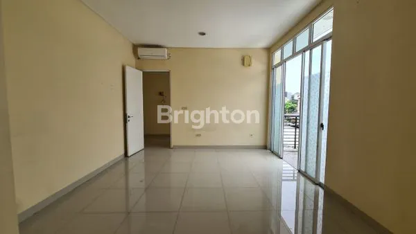 image RUMAH GREEN LAKE CITY TANGERANG, SHM, UNIT BAGUS (7)