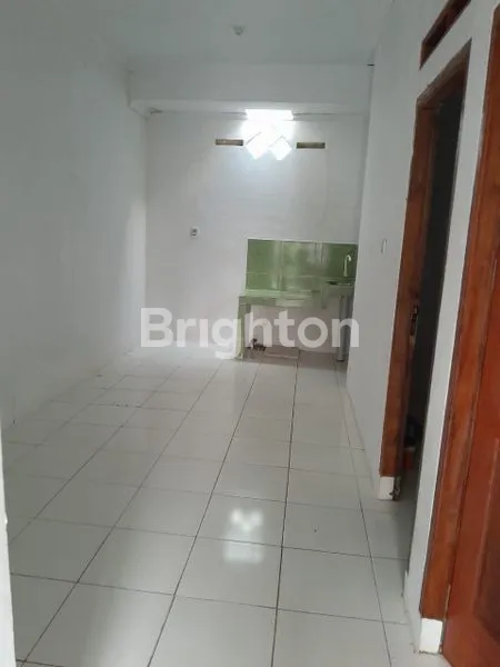 image INVEST TERBAIK! 2 RUMAH SIAP HUNI DENGAN TANAH LUAS 395 M² - DEKAT STASIUN, TOL DAN STRATEGIS (4)