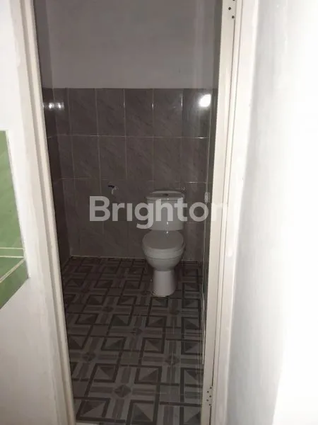 image INVEST TERBAIK! 2 RUMAH SIAP HUNI DENGAN TANAH LUAS 395 M² - DEKAT STASIUN, TOL DAN STRATEGIS (5)