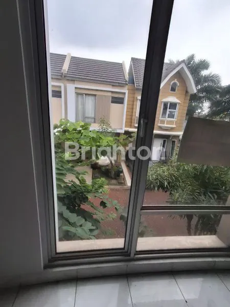 image RUMAH CLUSTER DI GADING SERPONG (7)