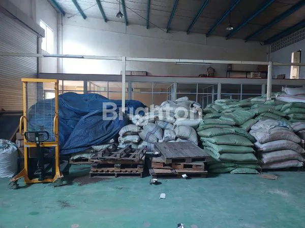 image GUDANG KAWASAN BINTANG INDUSTRI TJ UNCANG (2)