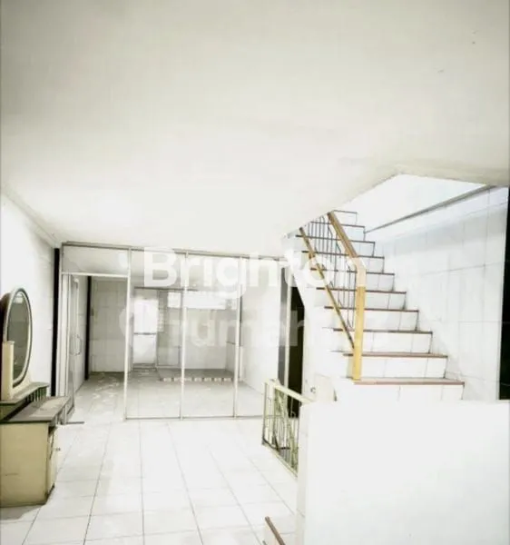 image RUKO 4 LANTAI SIAP HUNI DI JLN. THAMRIN (2)