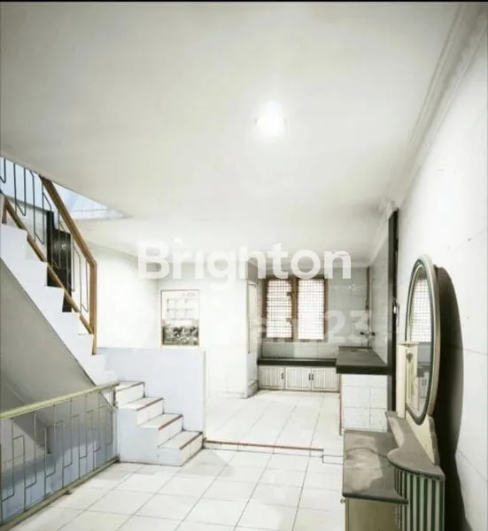 image RUKO 4 LANTAI SIAP HUNI DI JLN. THAMRIN (3)