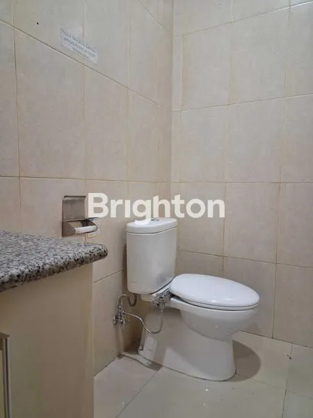 image GEDUNG KANTOR / RUKAN 3.5 LANTAI PASAR BARU JAKARTA PUSAT (7)