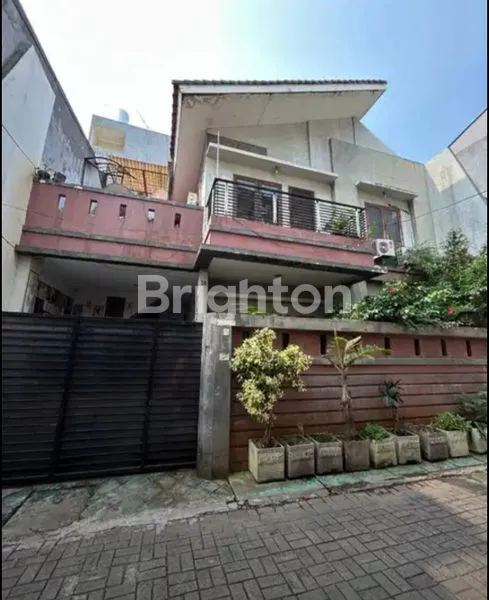 image RUMAH PADEMANGAN II JAKARTA UTARA (1)