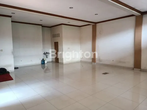 image RUANG USAHA LANTAI BAWAH  DEKAT KANTOR KEJAKSAAN NEGERI KOTA BEKASI (3)