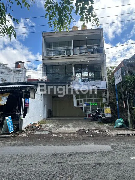 RUKO 3 LANTAI LOKASI RAMAI DAN POTENSIAL DI DENPASAR BARAT