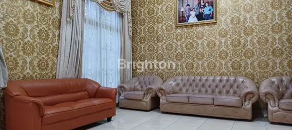 image RUMAH MEWAH SUNTER GARDEN HARGA TERJANGKAU,LOKASI BAGUS SEMI FURNISH. (8)