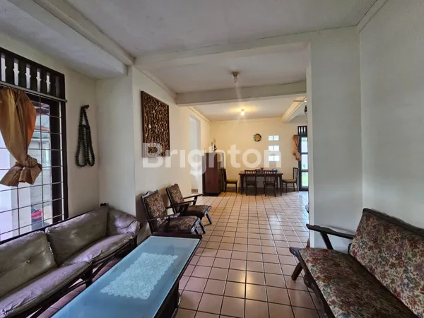 image RUMAH TEDUH RINDANG DI SELATAN JAKARTA - 5 MENIT KE RS HERMINA CIPUTAT - 7 MENIT KE ANEKA BUANA CIRENDEU. JALAN BUNTU (4)