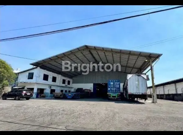 image AKSES 40 FEET & UDAH DIRENOV GUDANG KALIANAK SURABAYA  (1)