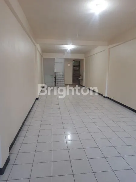 image RUKO 3 LANTAI STRATEGIS DI JL RAYA KENJERAN, BARU DIRENOVASI (4)