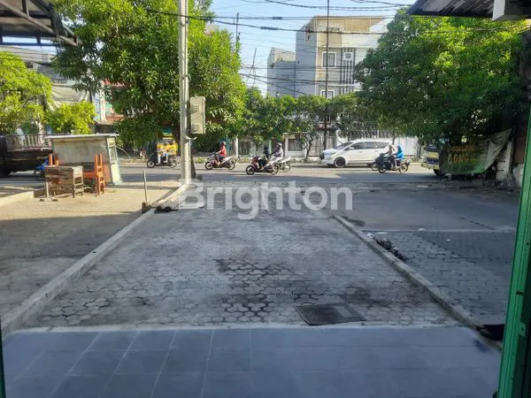 image RUKO 3 LANTAI STRATEGIS DI JL RAYA KENJERAN, BARU DIRENOVASI (1)