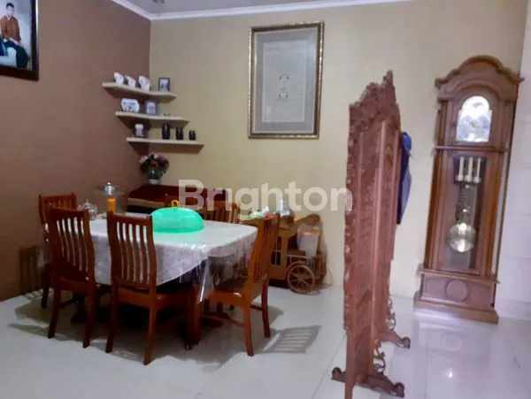 image DIJUAL RUMAH MEWAH SEMI FURNISHED – CIGADUNG SELATAN RAYA, BANDUNG (5)