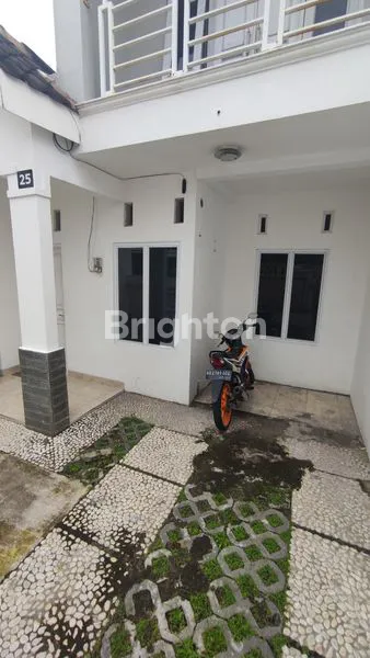 image HUNIAN MEWAH FULL FURNISH DEKAT TOL & BANDARA ADISOEMARMO (2)