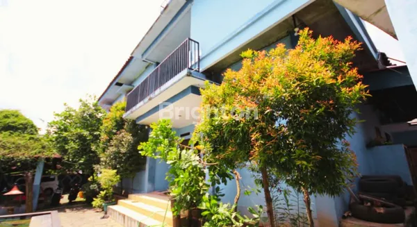 image RUMAH HITUNG TANAH ADA KOLAM RENANG PANCORAN MAS DEPOK (2)