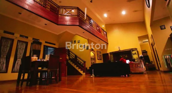 image RUMAH HITUNG TANAH ADA KOLAM RENANG PANCORAN MAS DEPOK (4)