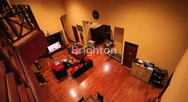 image RUMAH HITUNG TANAH ADA KOLAM RENANG PANCORAN MAS DEPOK (5)