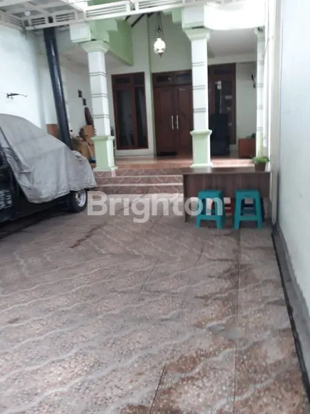 image RUMAH JALAN RAYA LIDAH WETAN. NOL JALAN RAYA. TERBAIK. KONDISI TERAWAT. KALAU MAU DIBUAT USAHA JUGA SANGAT BISA KALAU MAU (2)